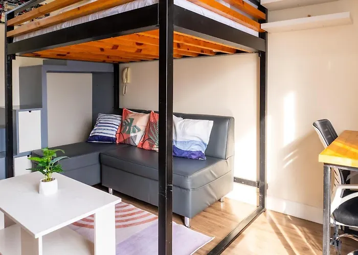 Loft Bed Near It Park Balcony Себу